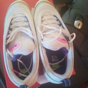 Size 9.5 Women's Nike Air Max Women's Sneakers – Stylish Comfort